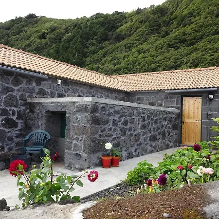 Adega Baia Do Canto Al 1398 Terra Alta